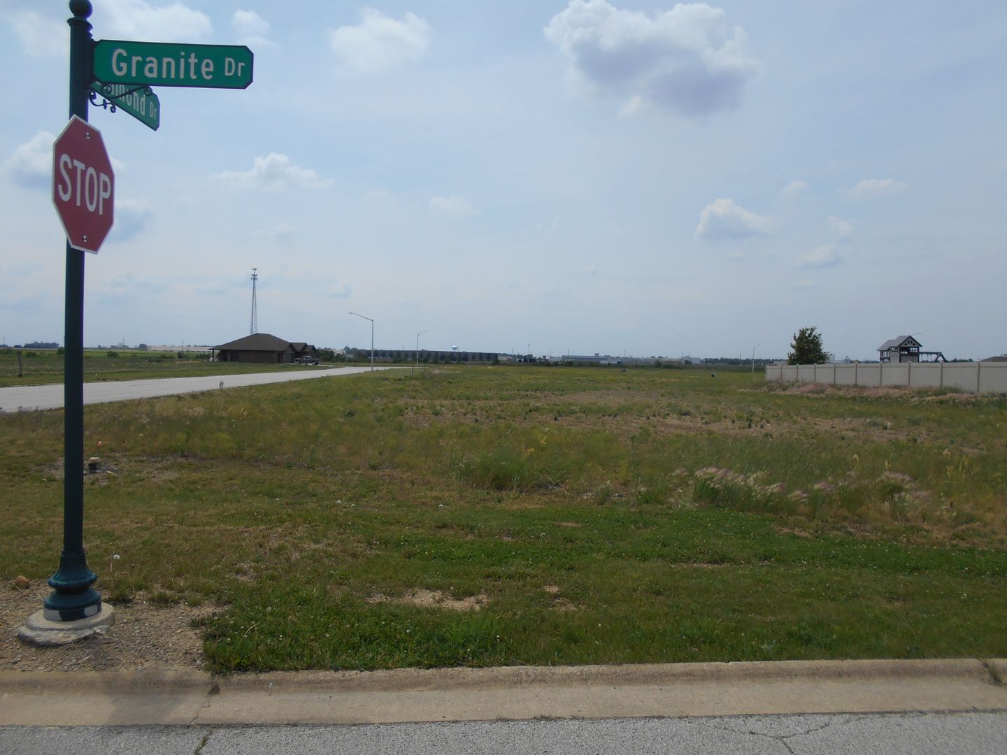 1094 Granite Drive — Manteno, IL 60950