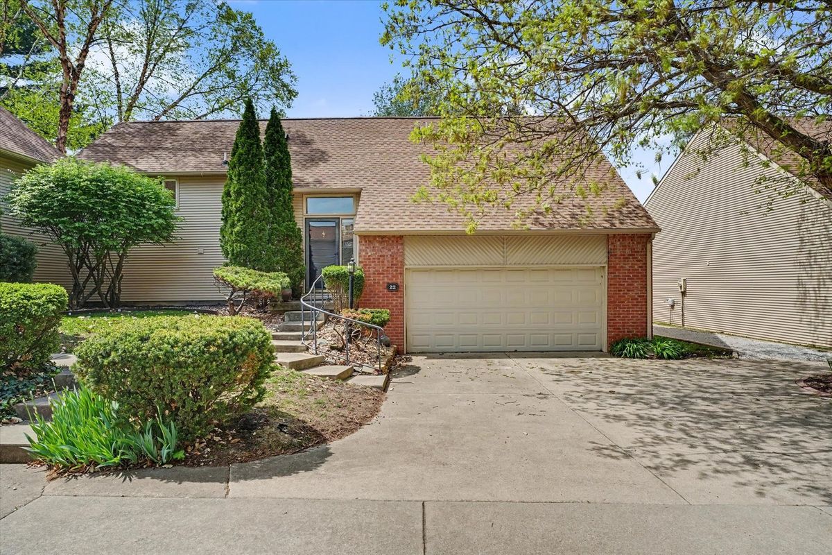 22 Fields East #0, Champaign, IL 61822