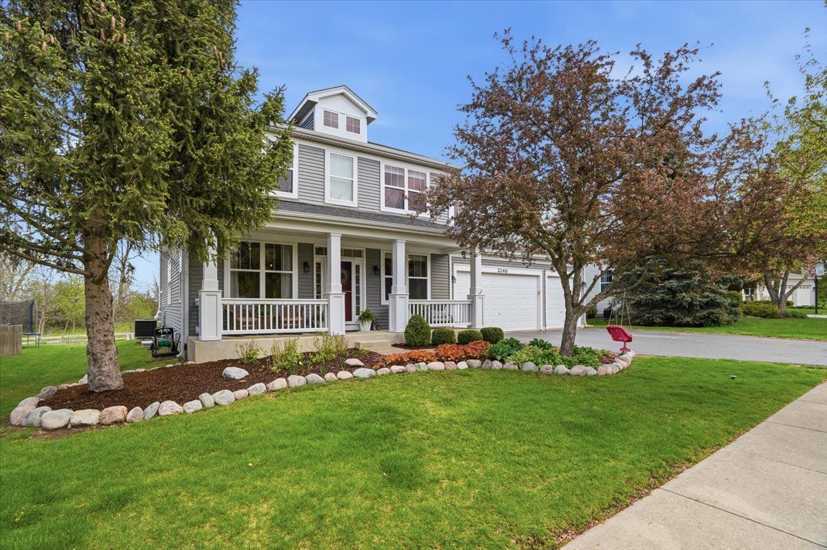 2240 Trailside Lane — Wauconda, IL 60084