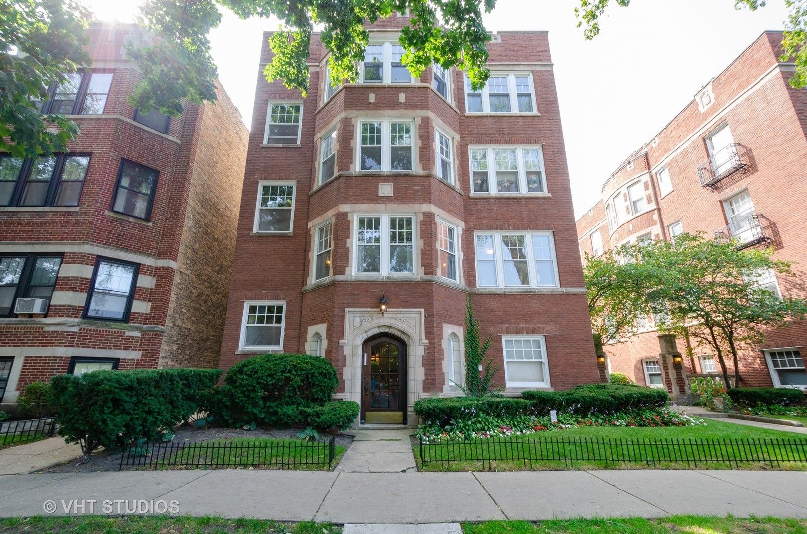 734 Hinman Avenue #1 — Evanston, IL 60202