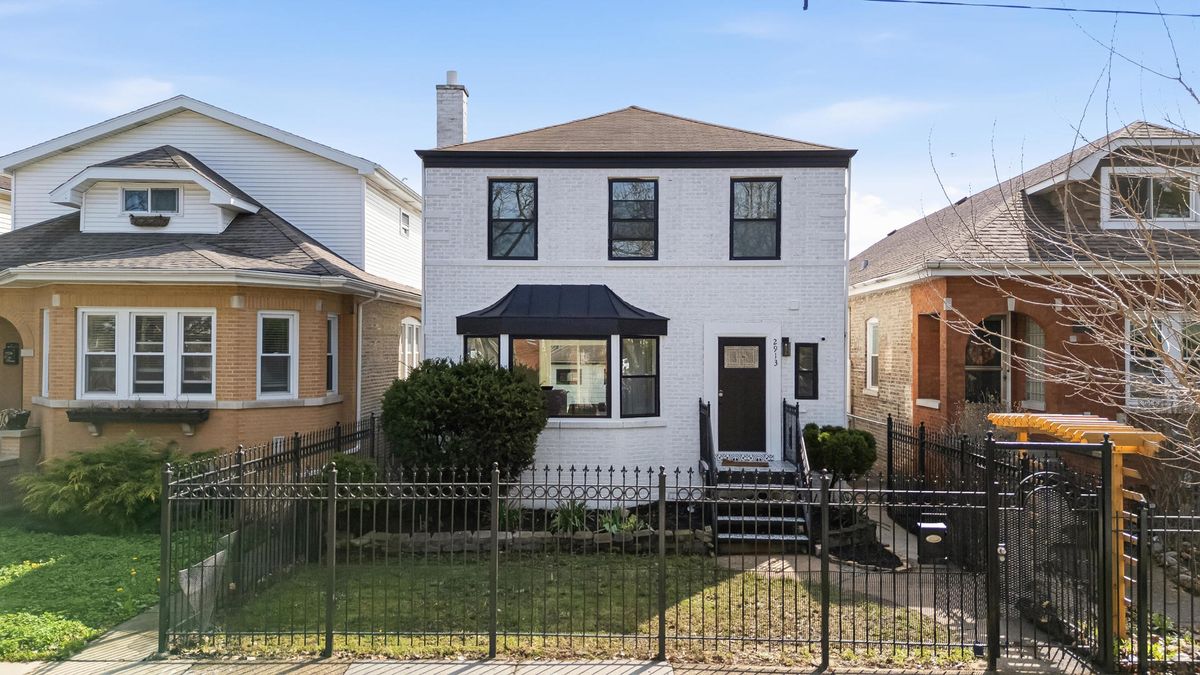 2913 Kolmar Avenue, Chicago, IL 60641