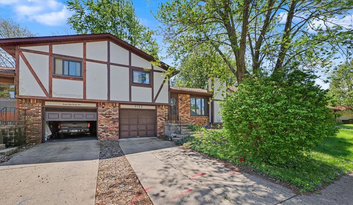 2123 Mill Stone Road, Decatur, IL 62526