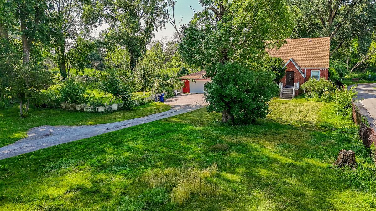 2910 E 138 Place, Burnham, IL 60633