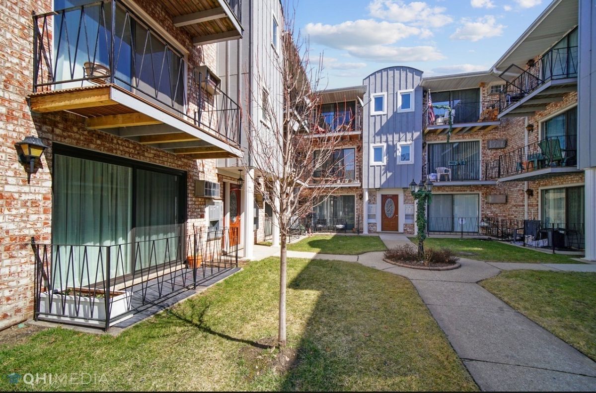 5365 Delphia Avenue, Chicago, IL 60656