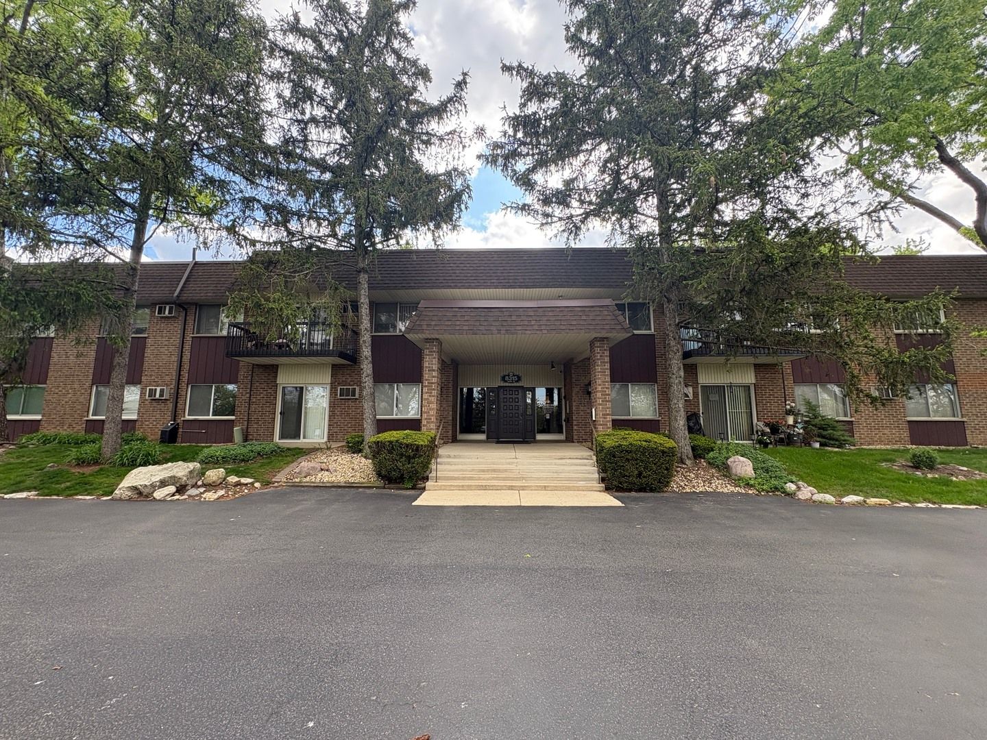 8315 Route 53 #B10 — Woodridge, IL 60517
