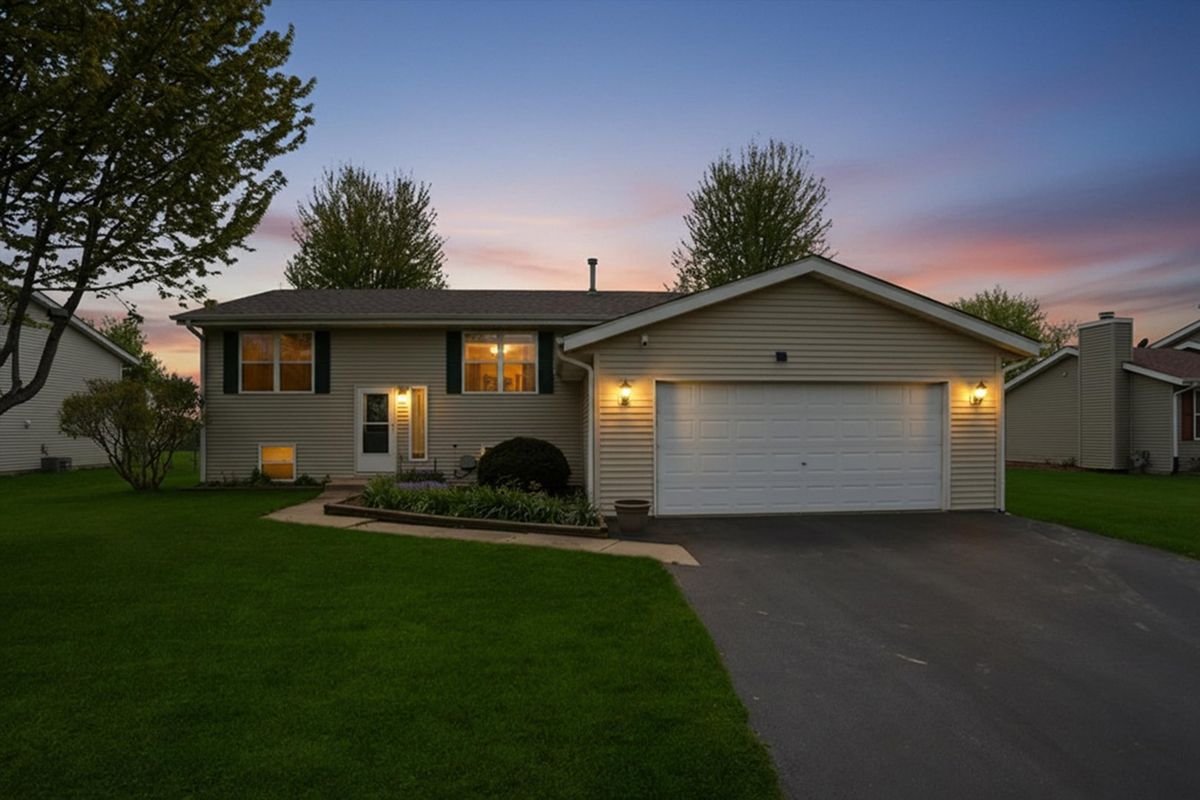 170 Morning Sun Trail, Capron, IL 61012