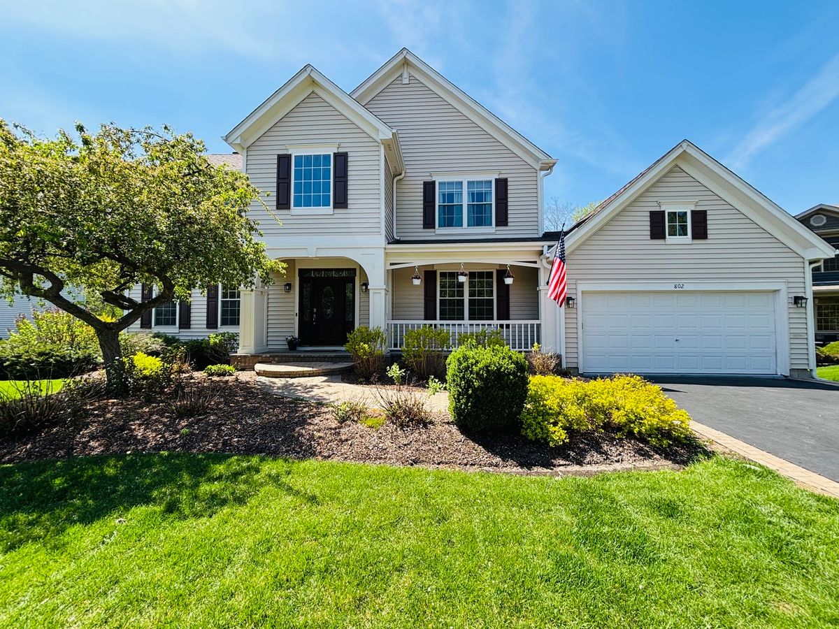 802 Autumn Hill, West Dundee, IL 60118