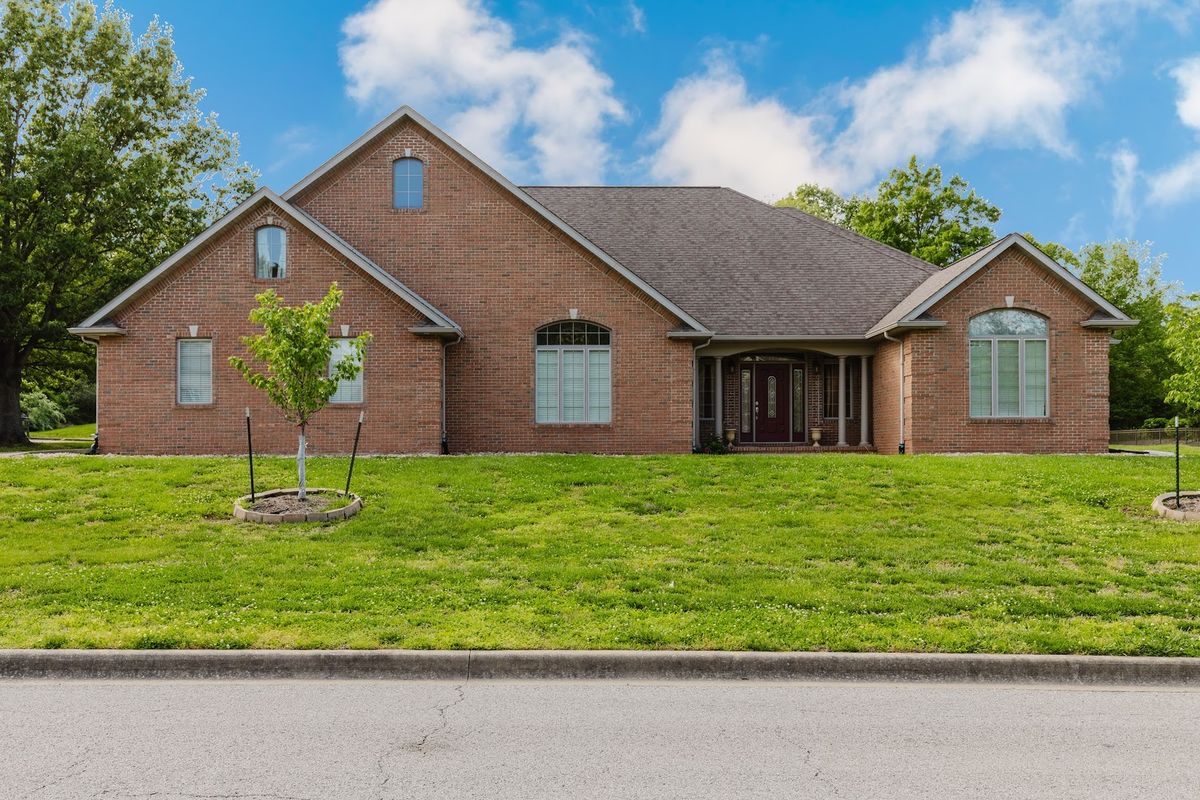 2768 Kokopelli Drive, Marion, IL 62959