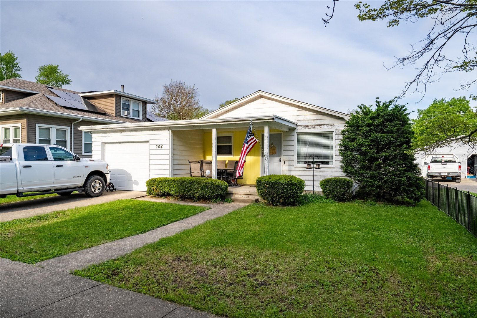 204 N Jackson Street — Flanagan, IL 61740