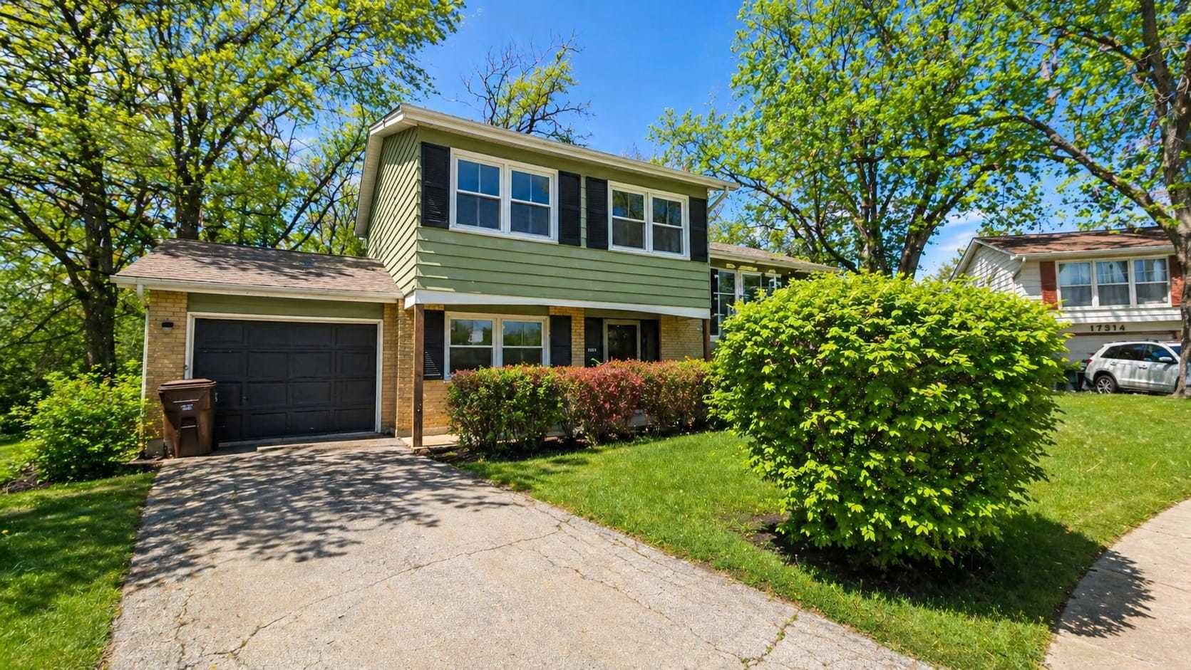 17516 Butternut Road — Hazel Crest, IL 60429