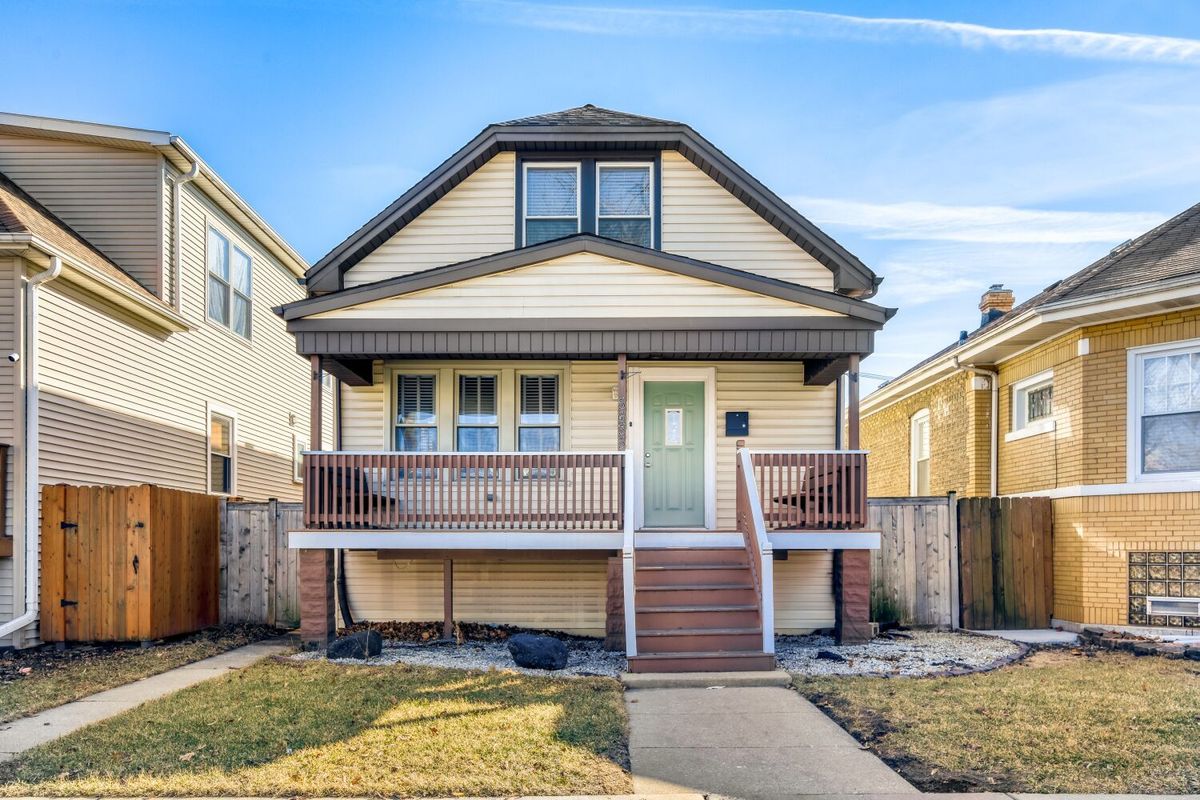 5635 Patterson Avenue, Chicago, IL 60634
