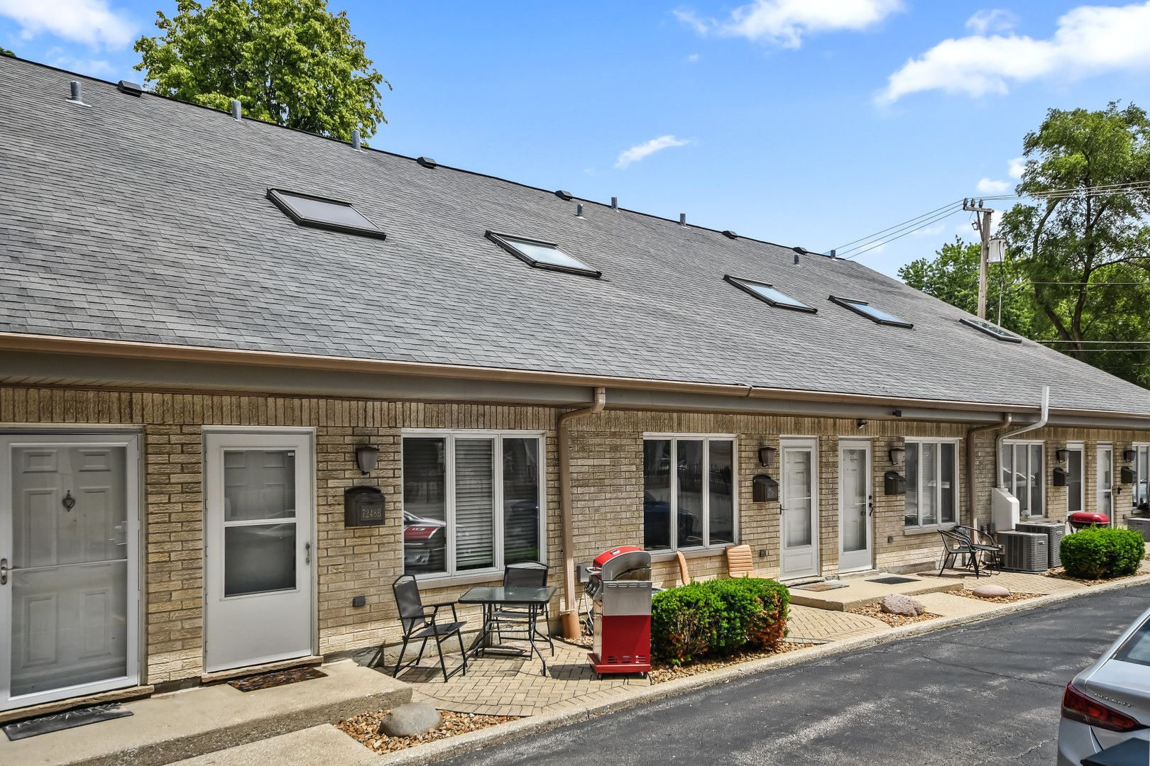 7248 Dixon Street #B — Forest Park, IL 60130