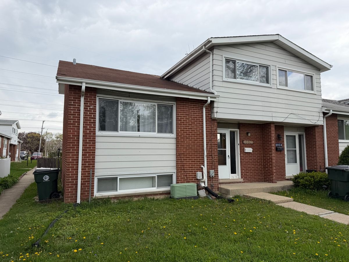 8052 Lyons Street, Niles, IL 60714