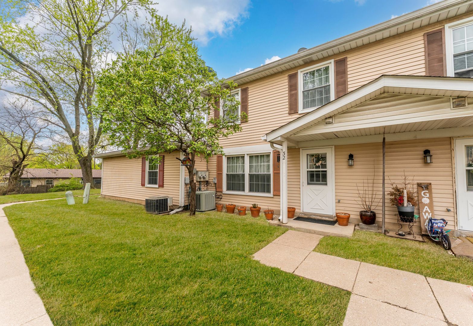 32 Wildwood lane G — Bolingbrook, IL 60440