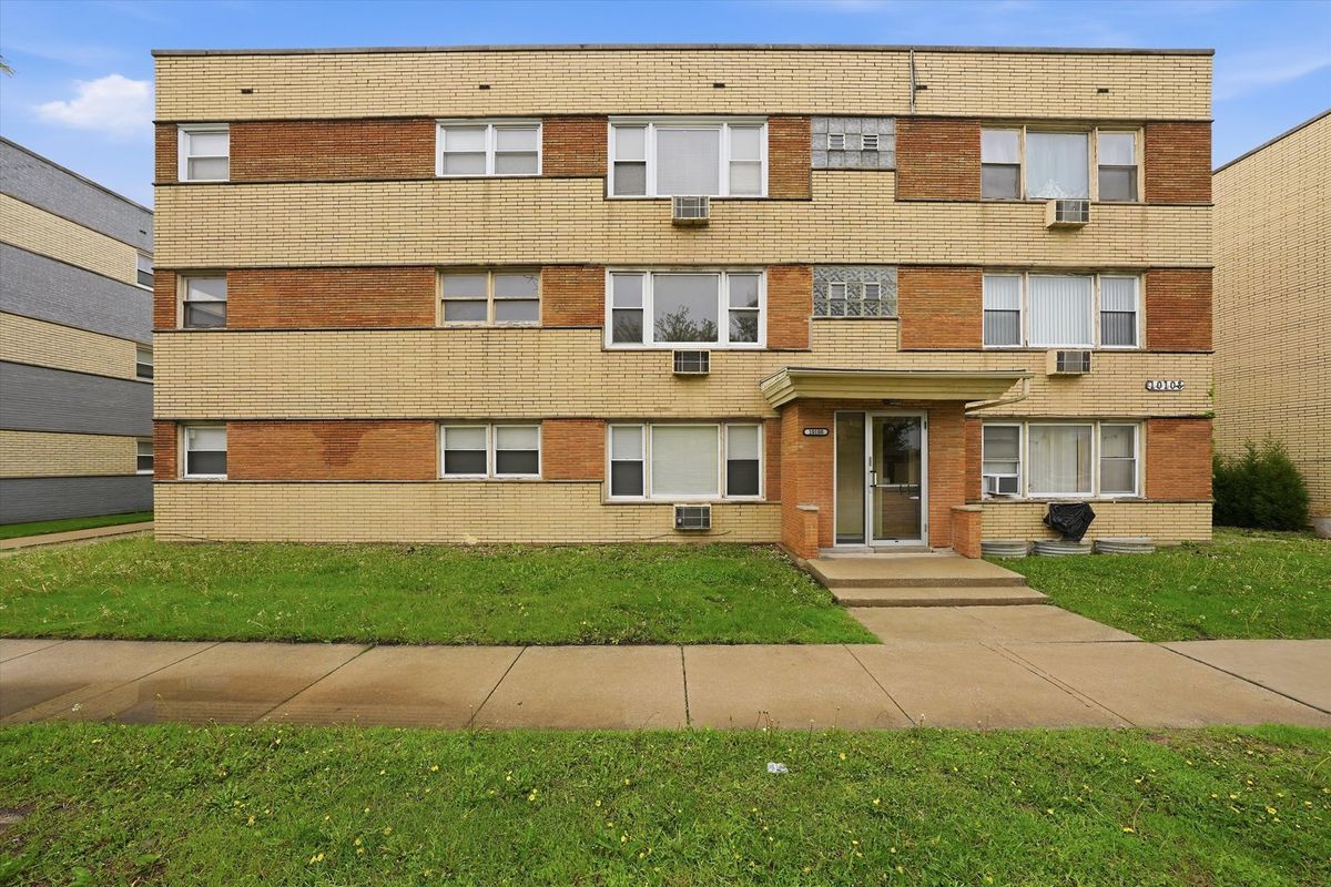 10108 Pulaski Road, Oak Lawn, IL 60453