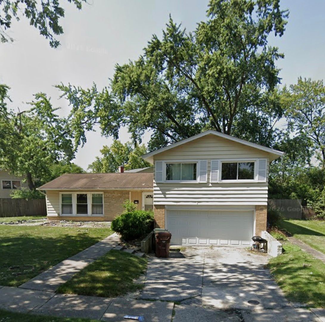 2715 Cherrywood Place — Hazel Crest, IL 60429
