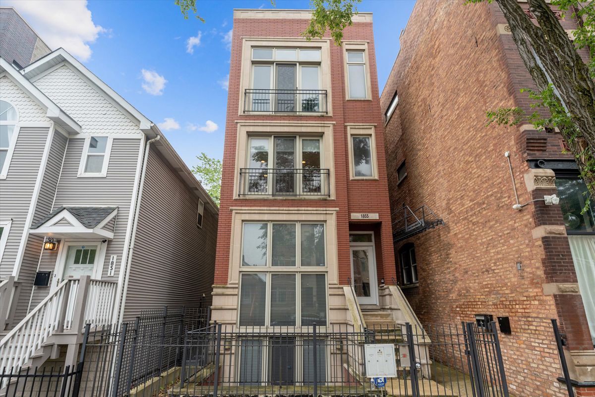 1855 ARMITAGE Avenue, Chicago, IL 60622