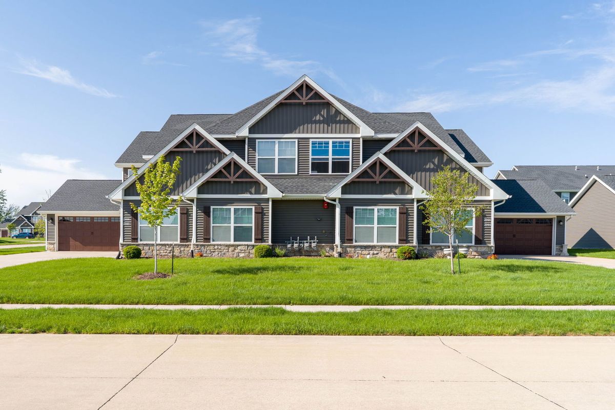 2940 Mary Leigh Drive, Bettendorf, IA 52722
