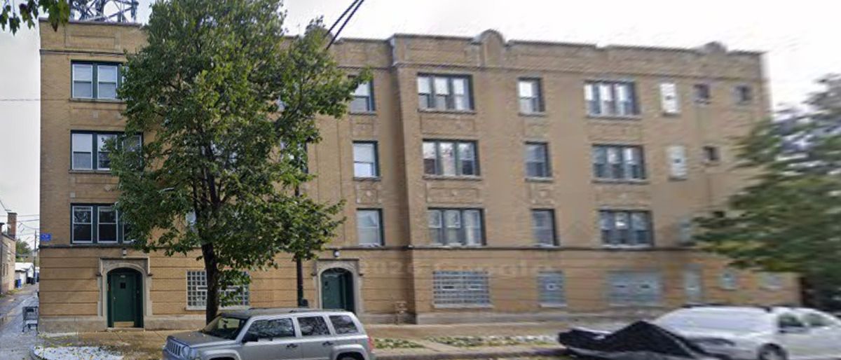 2241 Central Park Avenue, Chicago, IL 60647