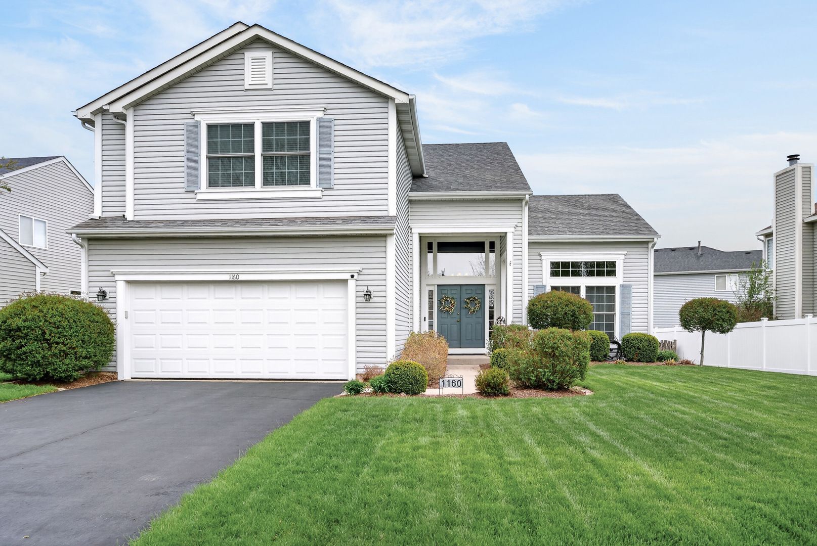 1160 Heavens Gate — Lake In The Hills, IL 60156