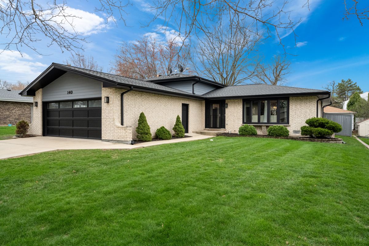 140 Spring Oaks Drive — Wood Dale, IL 60191