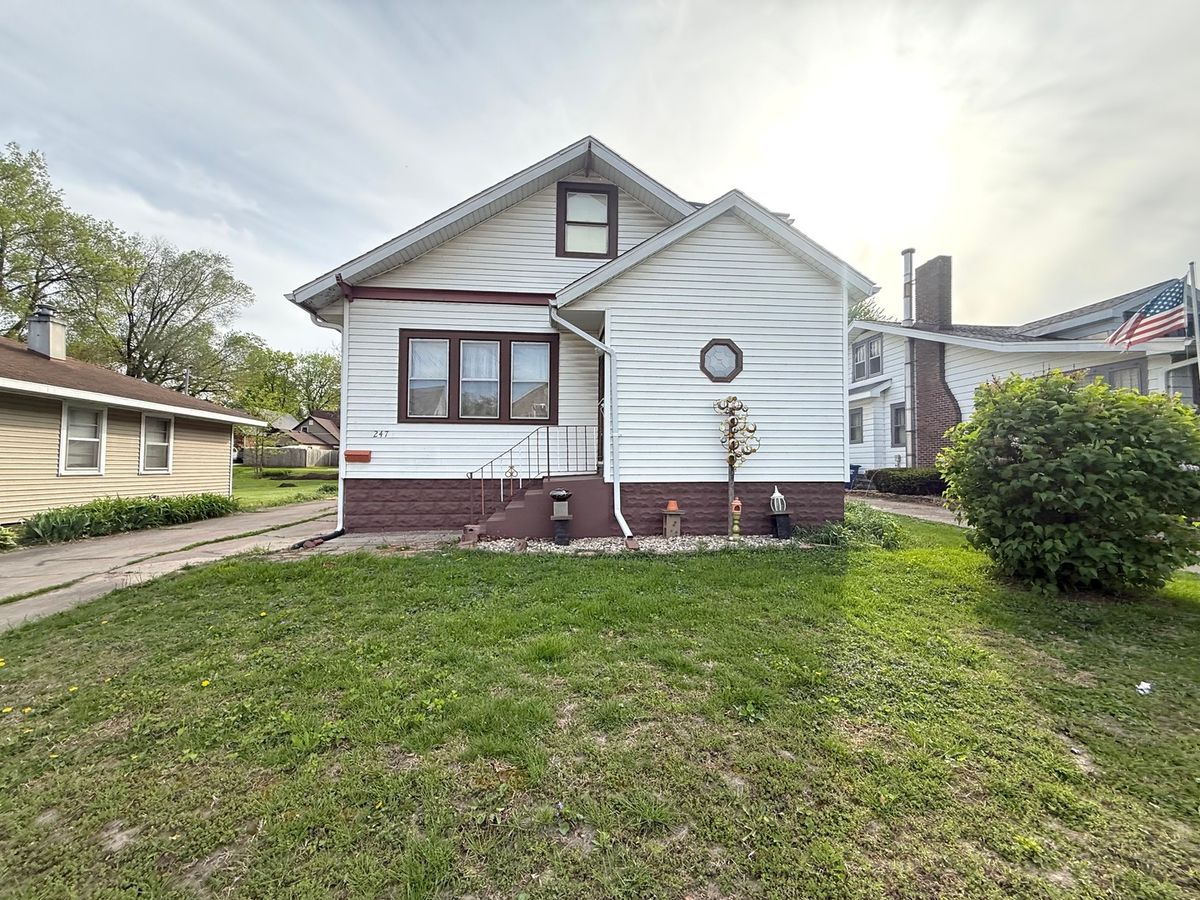 247 17th Place, Clinton, IA 52732