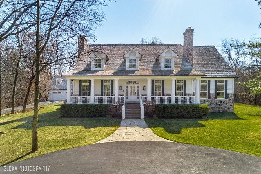383 County Line Road, Barrington Hills, IL 60010