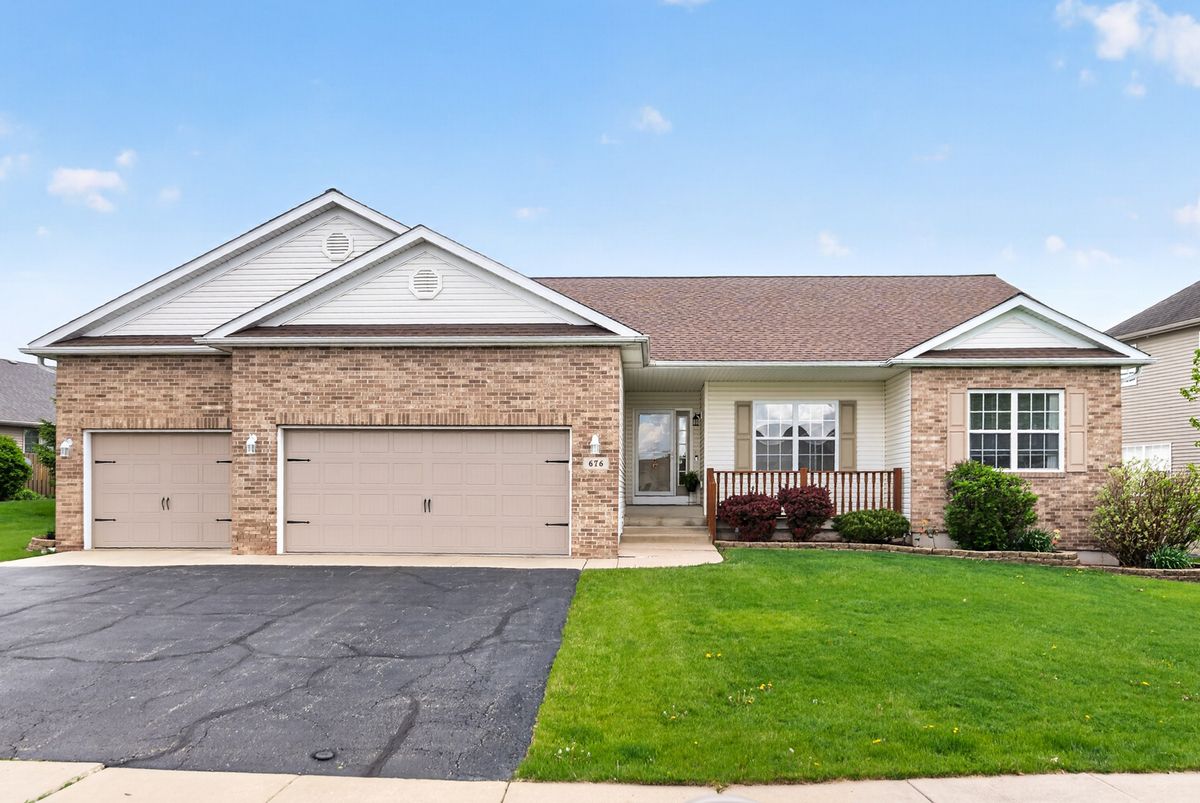 676 Persimmon Street, DeKalb, IL 60115