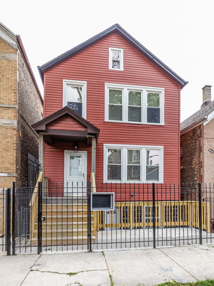 2237 Sacramento Avenue, Chicago, IL 60623