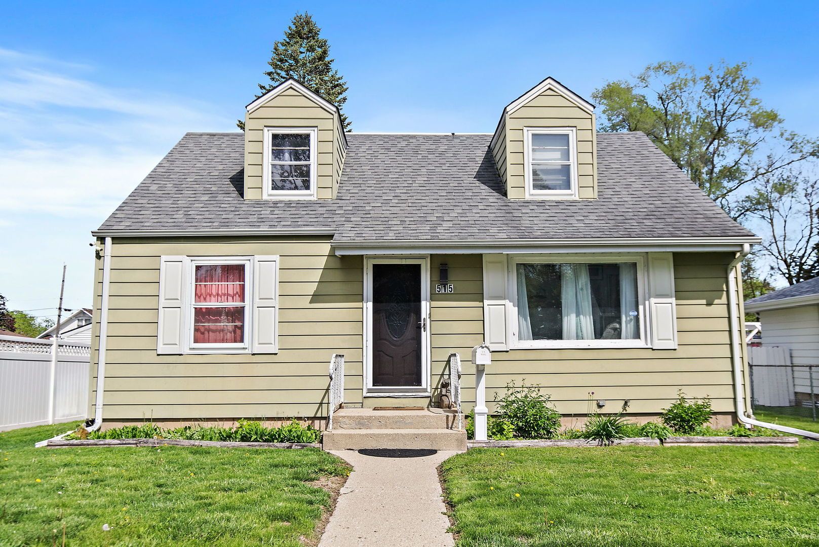 515 Illinois Avenue — Elgin, IL 60120