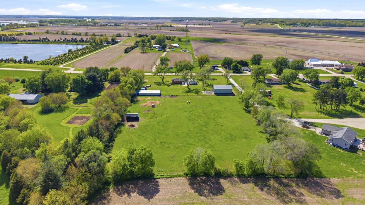 3219 265th Street N, Hillsdale, IL 61257