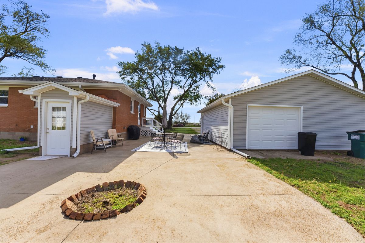 3219 265th Street N, Hillsdale, IL 61257
