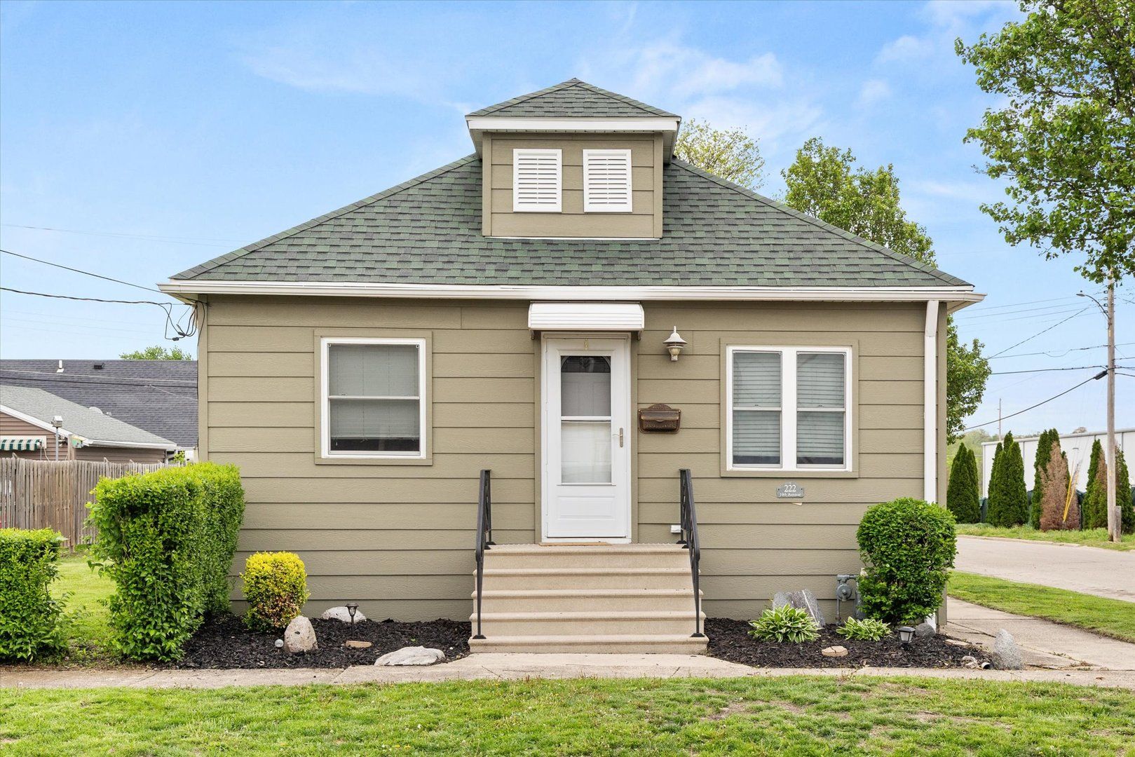 222 19th Avenue — Ottawa, IL 61350