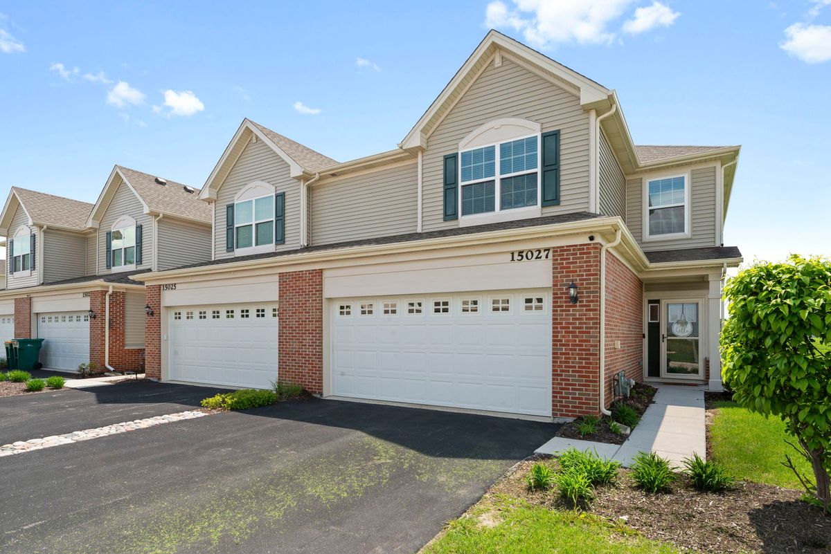 15027 Quincy Circle, Manhattan, IL 60442