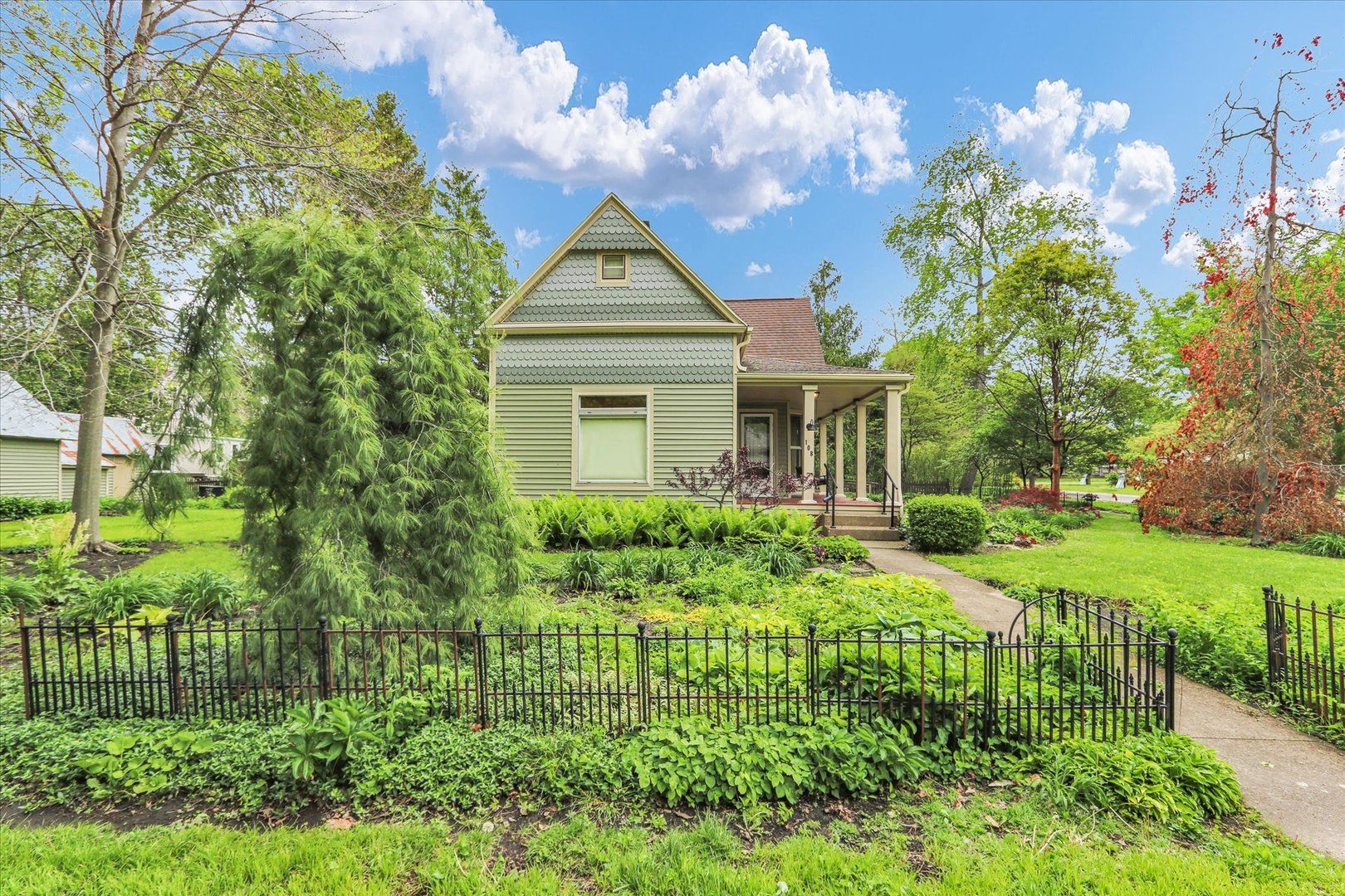 108 S 5th Street — St. Joseph, IL 61873