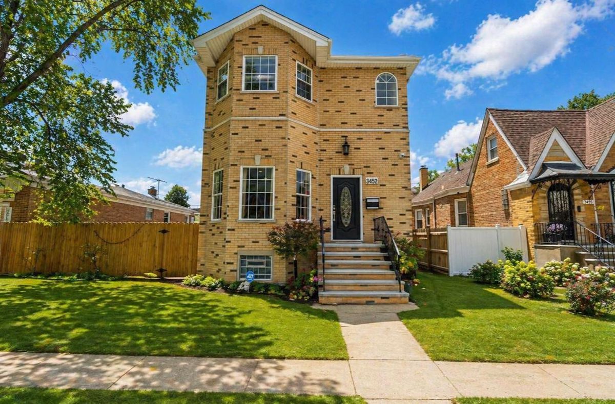 3452 Newcastle Avenue, Chicago, IL 60634