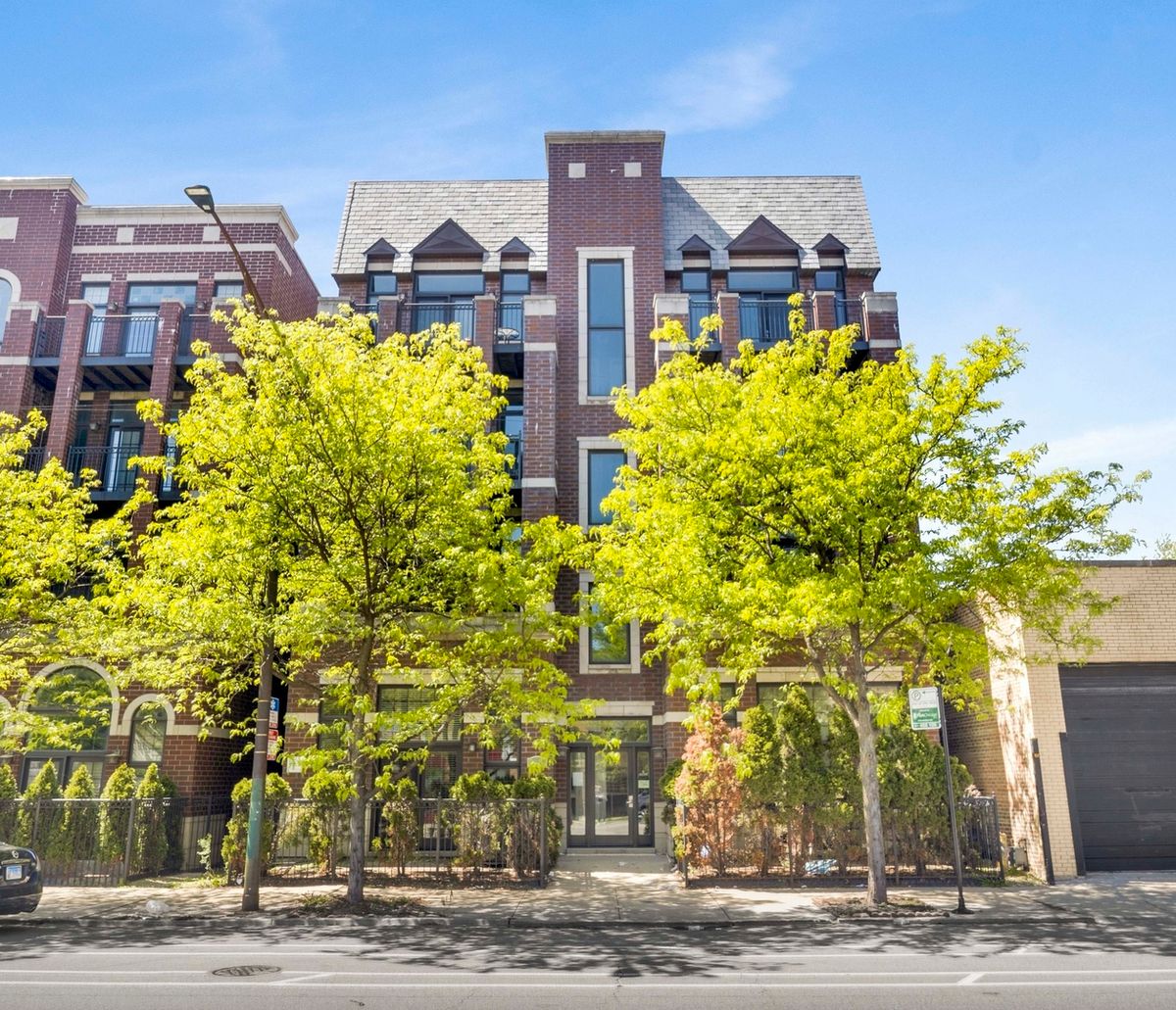 4156 Elston Avenue, Chicago, IL 60618