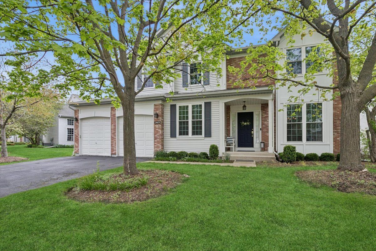 29675 Environ Circle, Lake Bluff, IL 60044