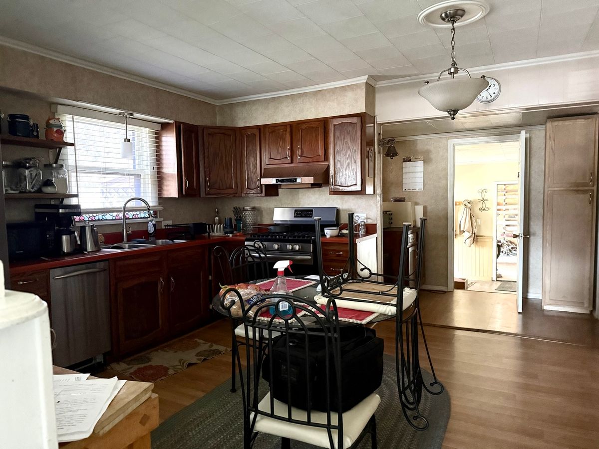 920 14th Street, Herrin, IL 62948