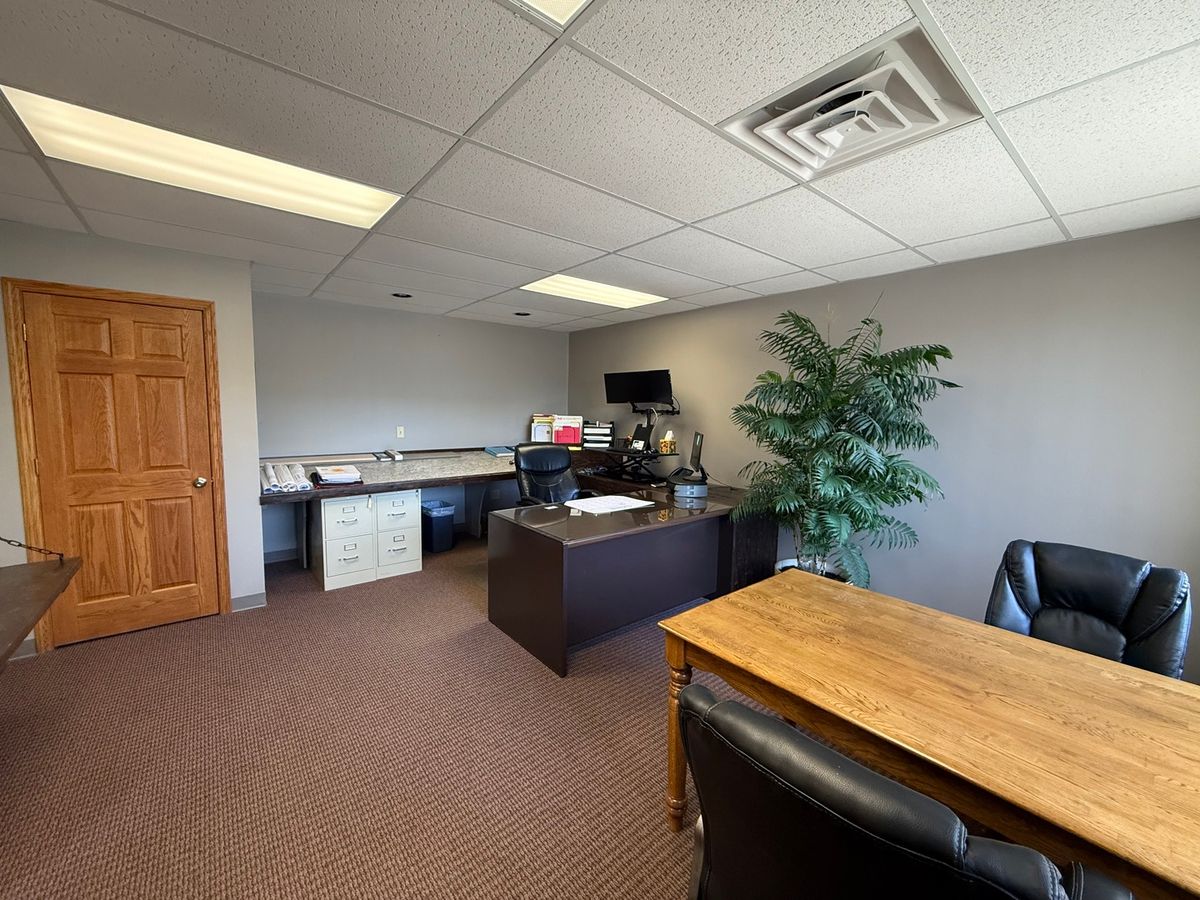 1040 4th Street, Davenport, IA 52802