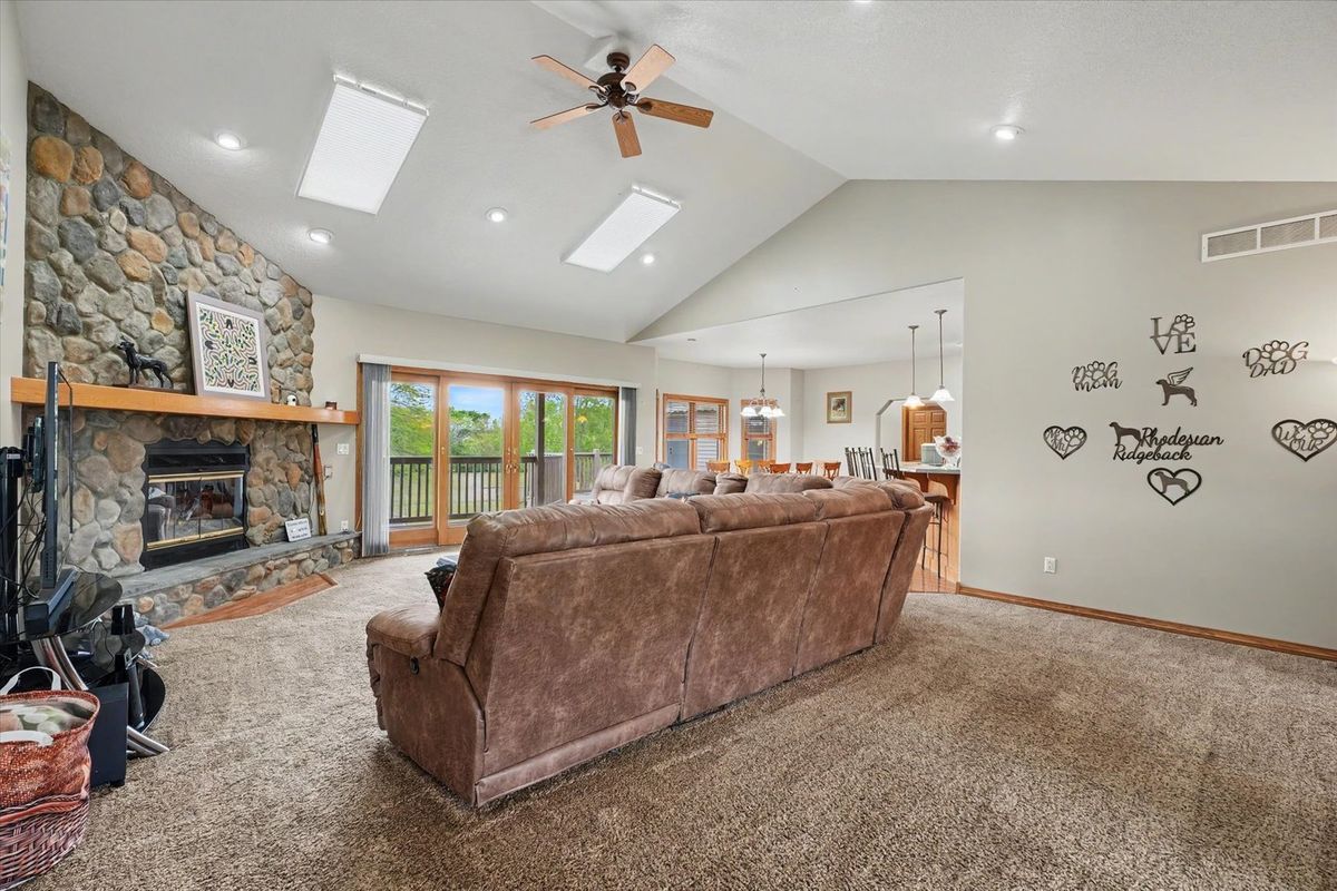 724 Hilvety Road, Moweaqua, IL 62550