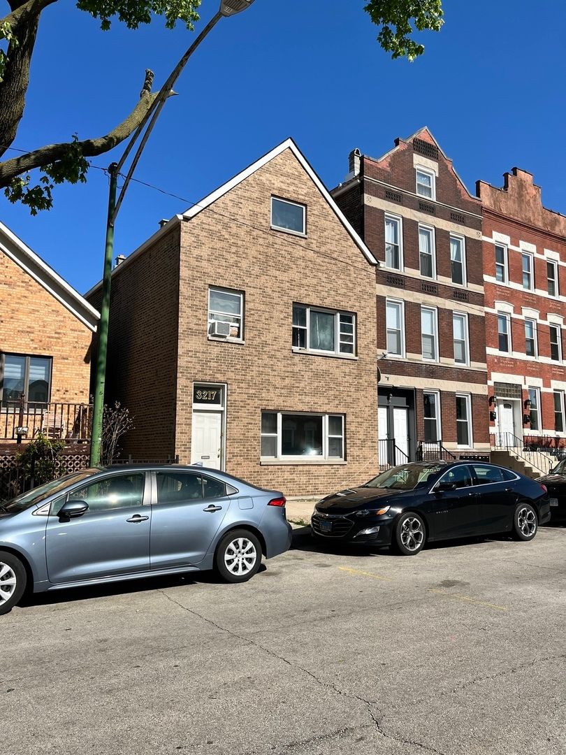 3217 May Street, Chicago, IL 60608