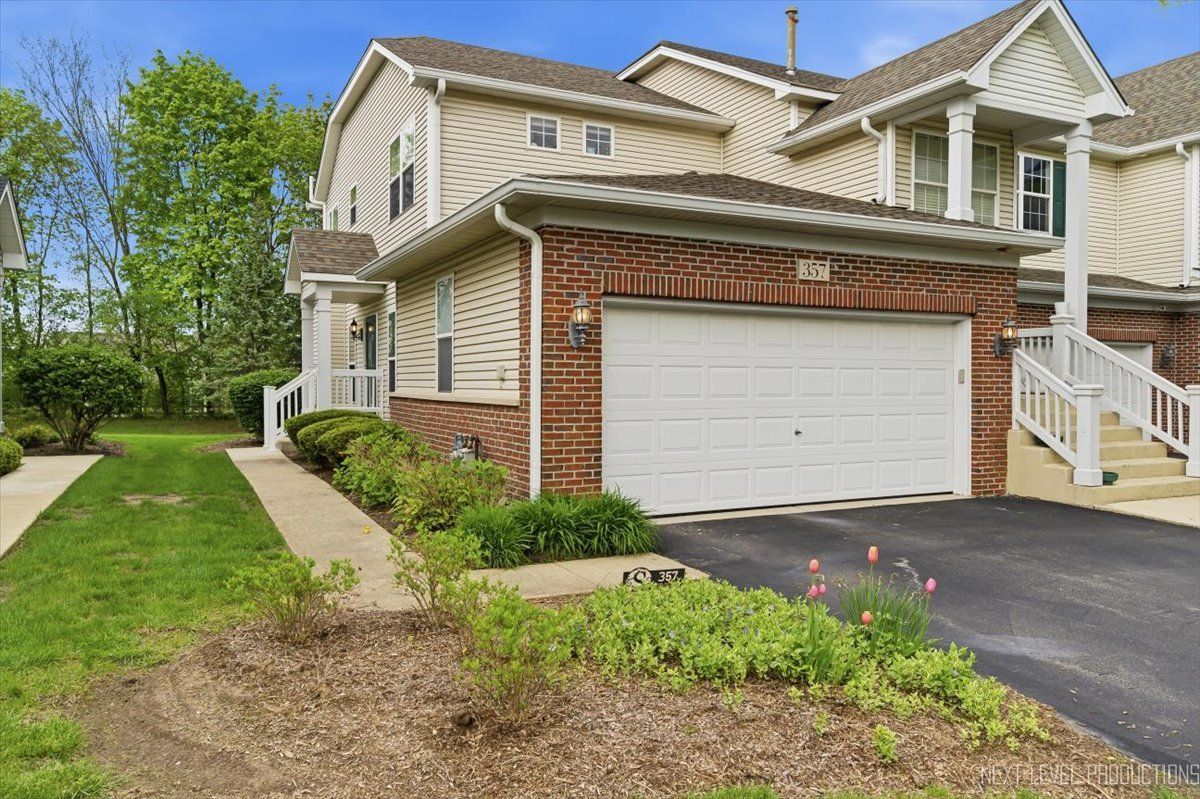 357 Ridge Road, North Aurora, IL 60542