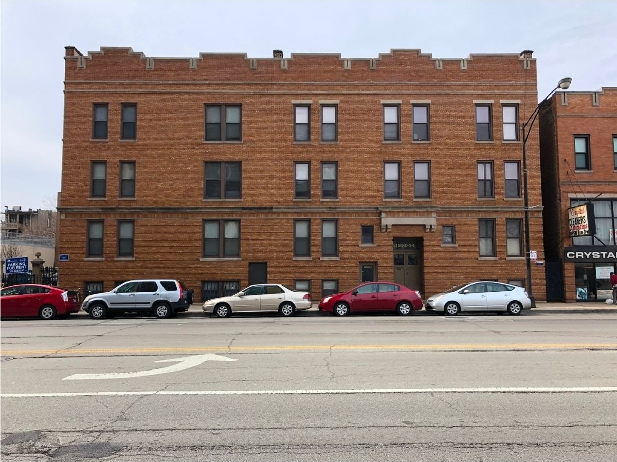 1552 La Salle Drive, Chicago, IL 60610