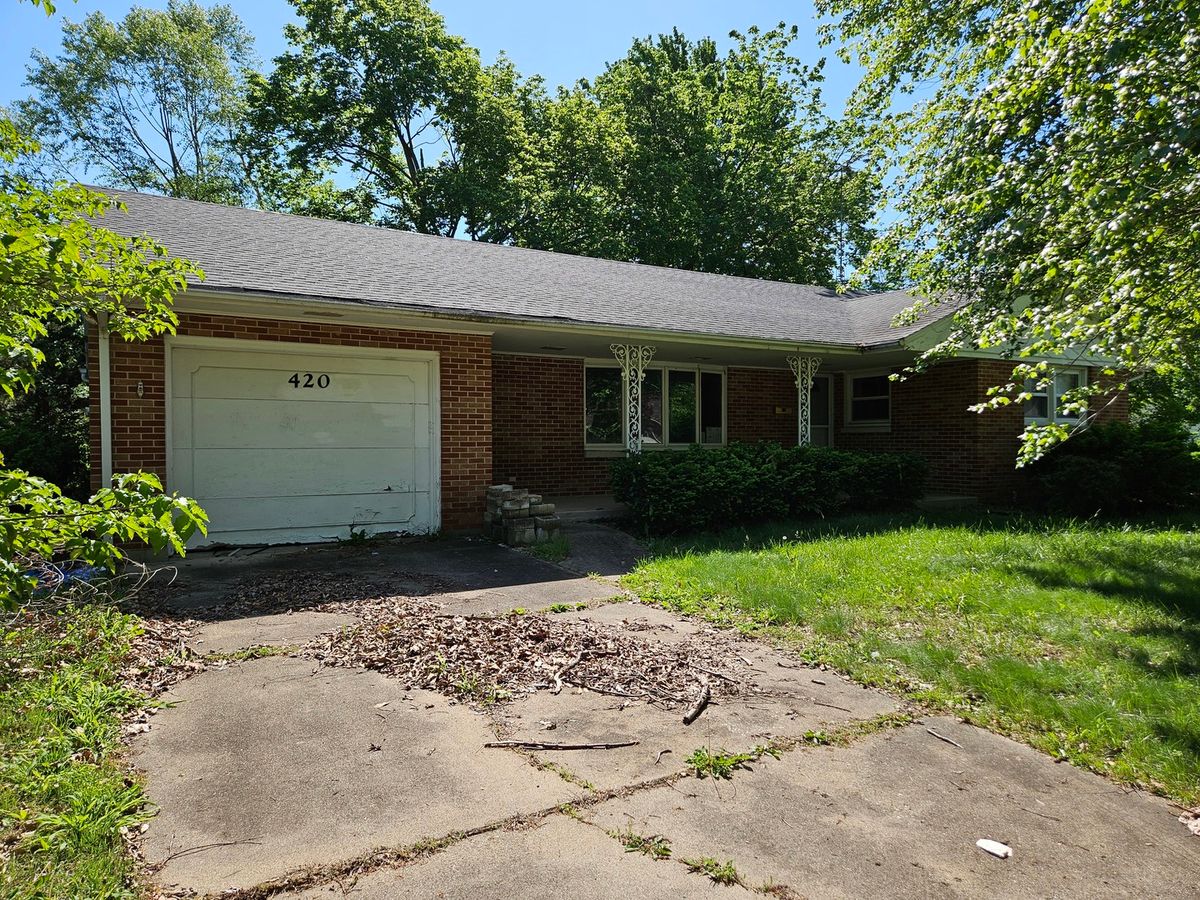 420 Wood Street, Nashville, IL 62263