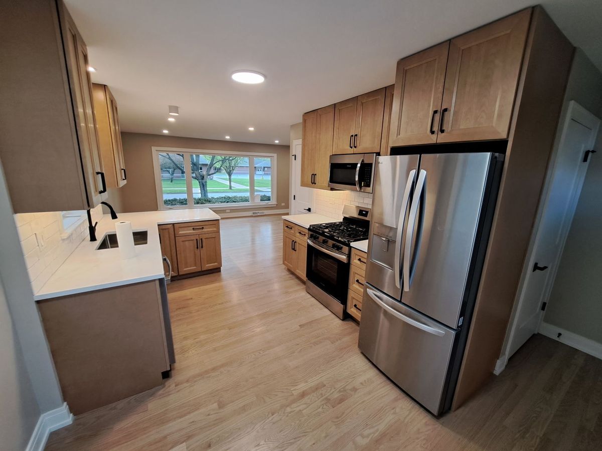 307 N Fairview Avenue, Mount Prospect, IL 60056
