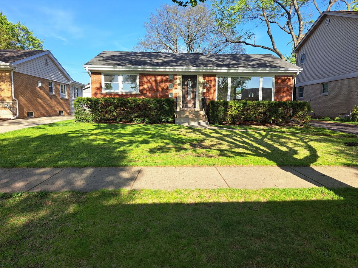 307 N Fairview Avenue, Mount Prospect, IL 60056