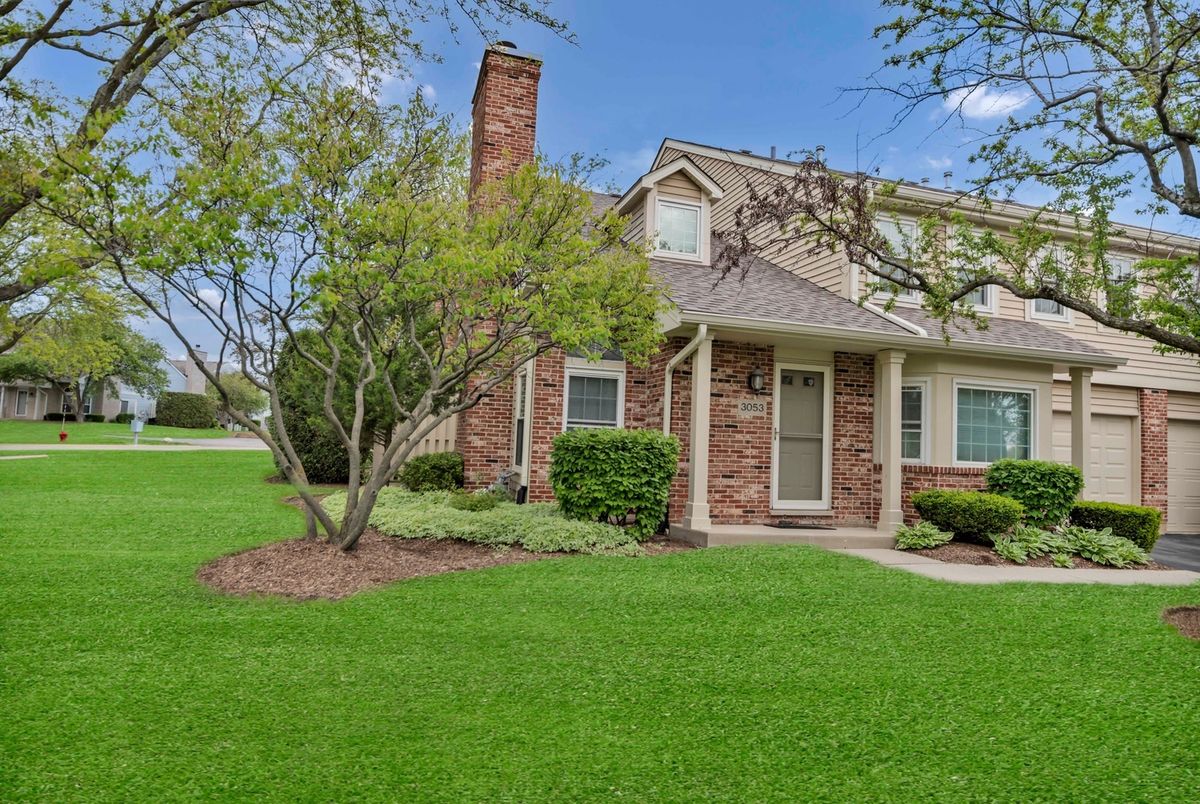 3053 Anton Drive, Aurora, IL 60504