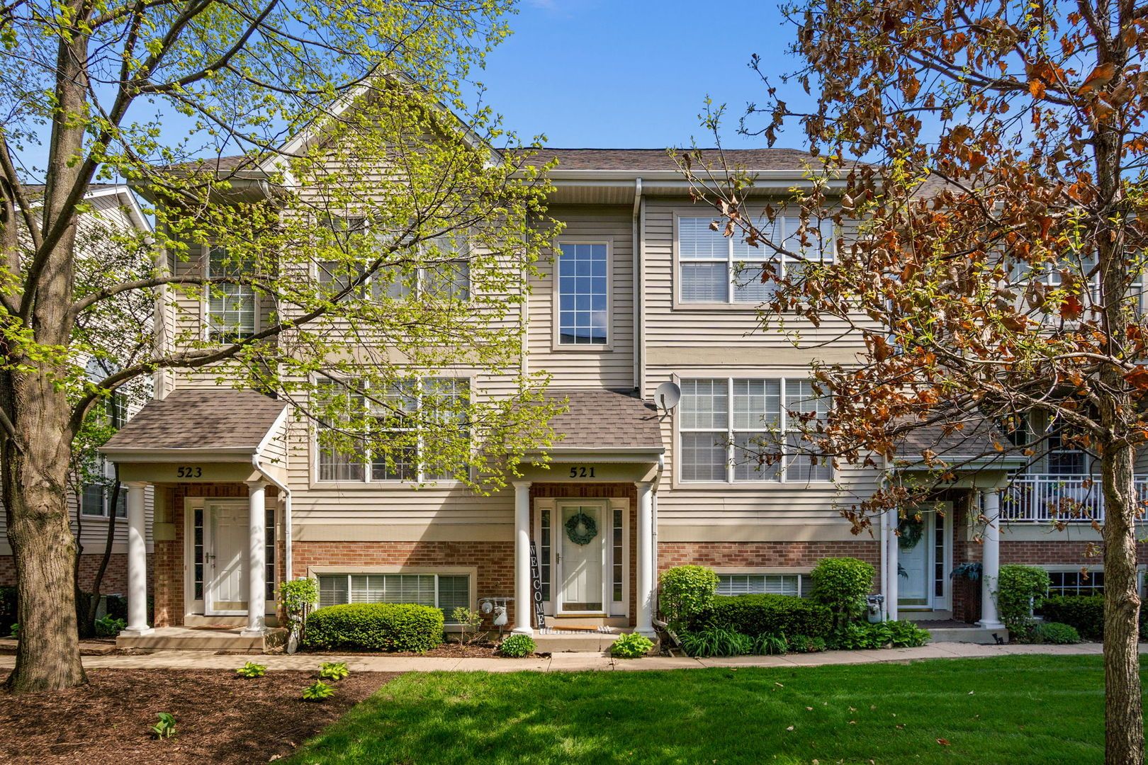 521 Pheasant Trail — St. Charles, IL 60174