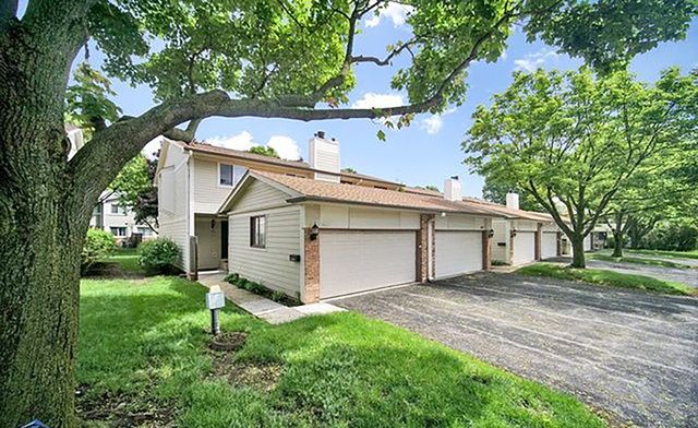 878 SWAN Lane, Deerfield, IL 60015